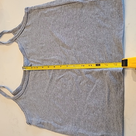 FREE WITH PURCHASE Medium womens tank - Picture 1 of 3
